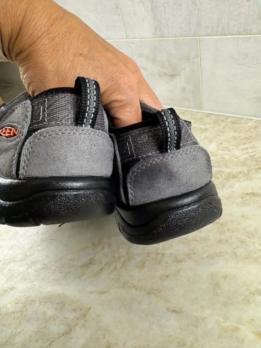 Keen Newport H2 Closed Toe Water Sandals Gray Black Kids Size 13